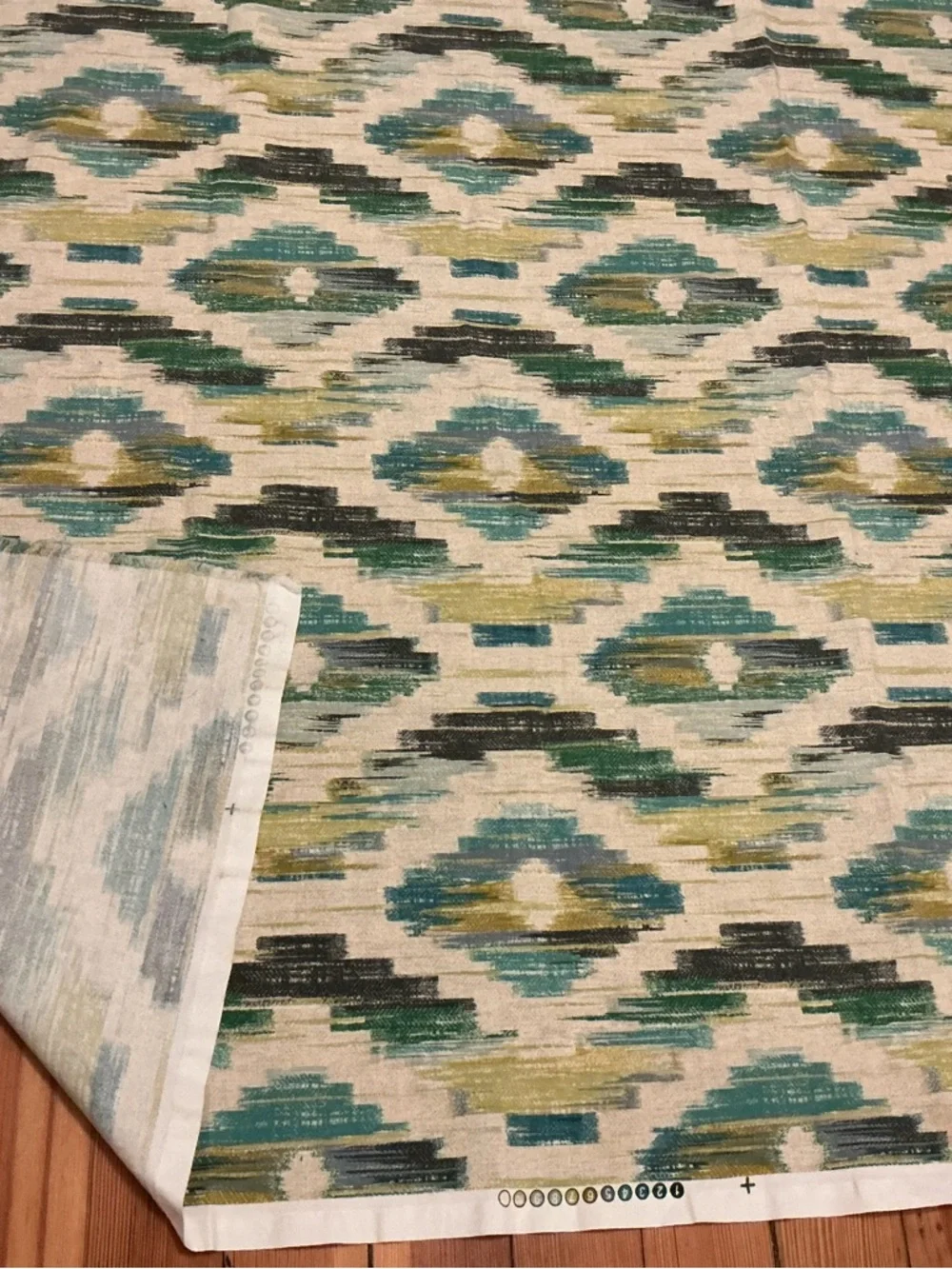 NWOT P/Kaufmann Sparta Parrot Fabric